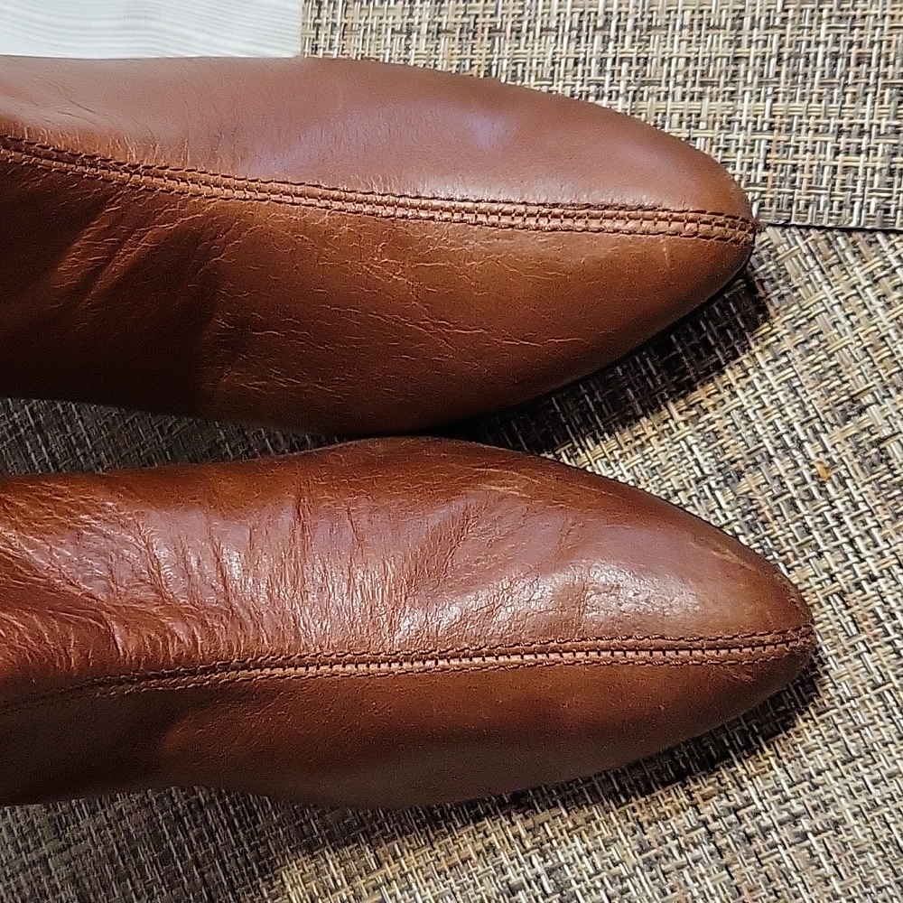 BROWN EUC  SCRUNCH BOOTS CALLOUTS PICTURED - Picture 4 of 7